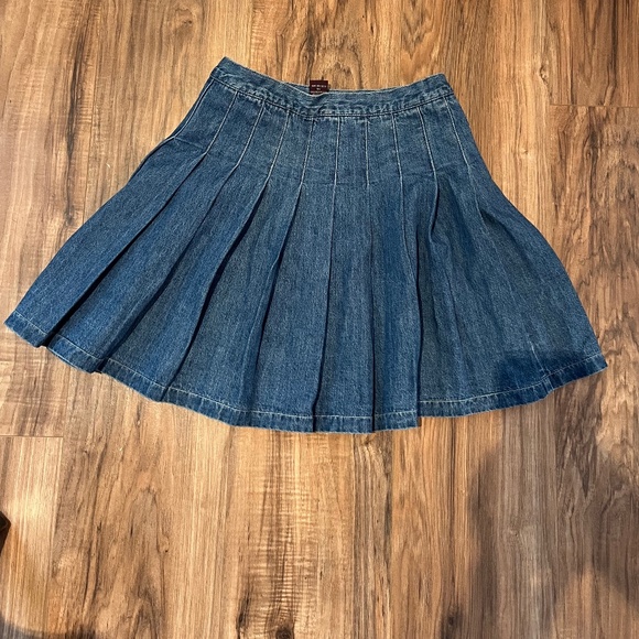 Limited Jean Skirt - Picture 2 of 2